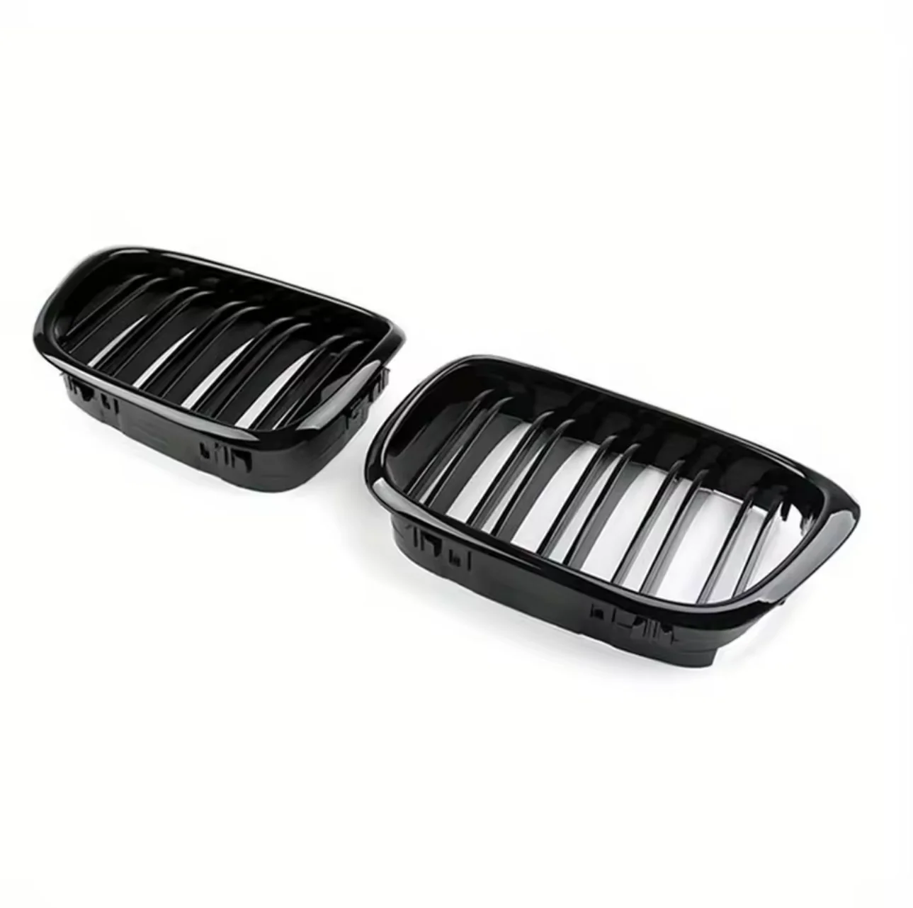 BMW E39 95-03 kiiltävän mustat tuplaripa M5-look munuaiset - Image 3