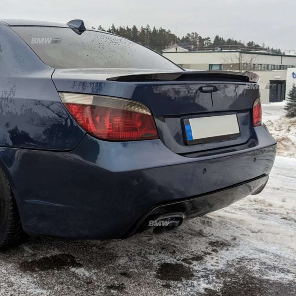 BMW E60 M4 Look kiiltävän musta takaspoileri - Image 6