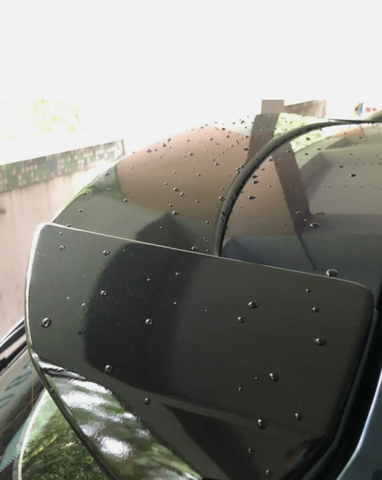 BMW E81 / E87, vm.07-12 Kiiltävän
musta takaspoileri - Image 4