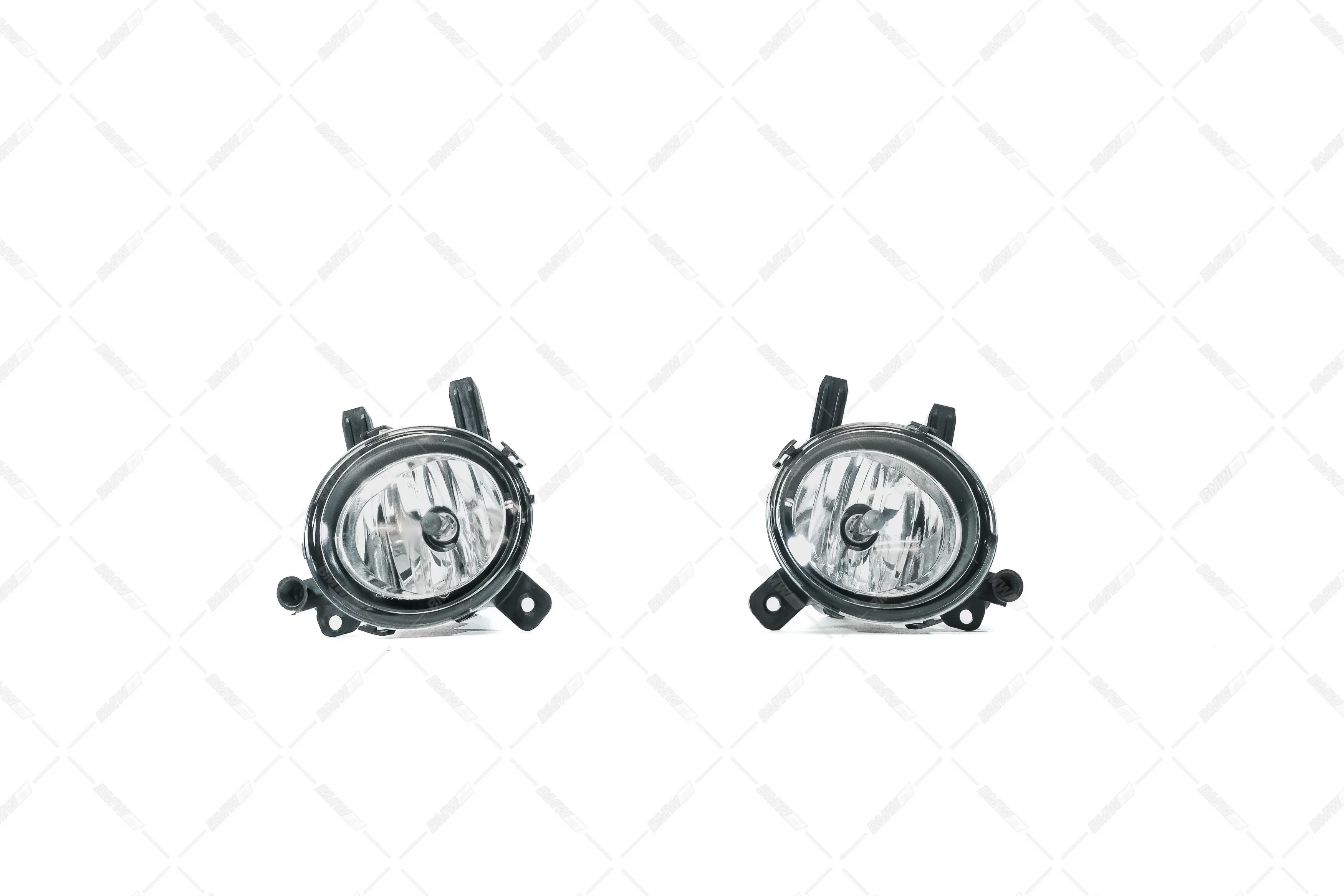 BMW E90 E91 LCI M4-Look etupuskuri. PDC - Image 11