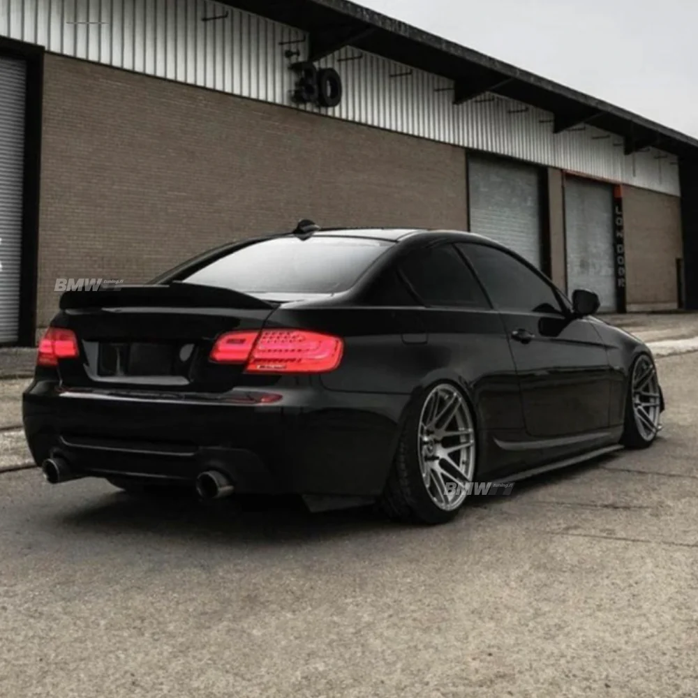 BMW E92 PSM-look High kick kiiltävän musta takaspoileri - Image 7