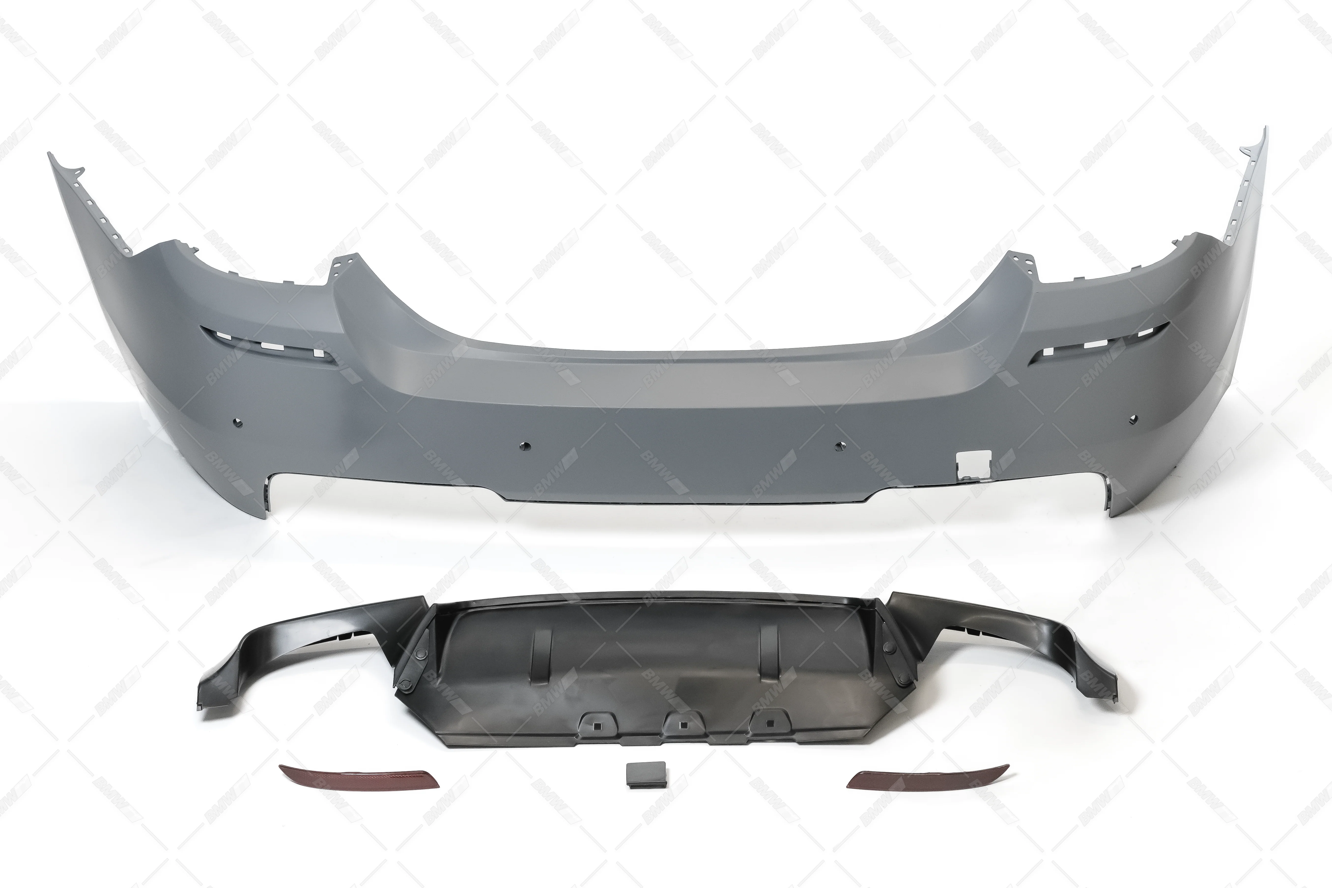 BMW F10 10-16 M5-Look takapuskuri, PDC - Image 6