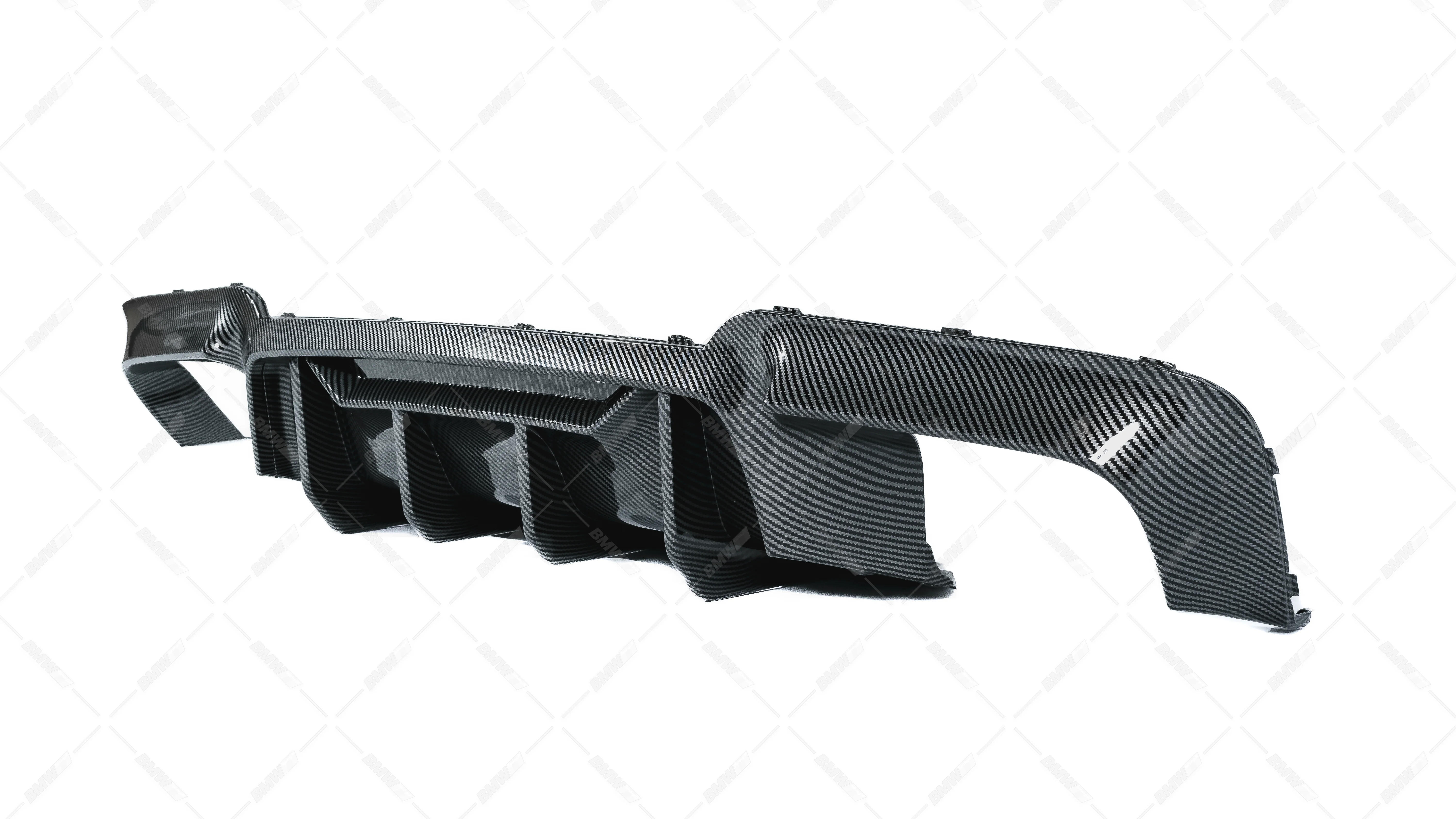 BMW F10 / F11, M-Performance Look takadiffuusori carbon look - Image 2