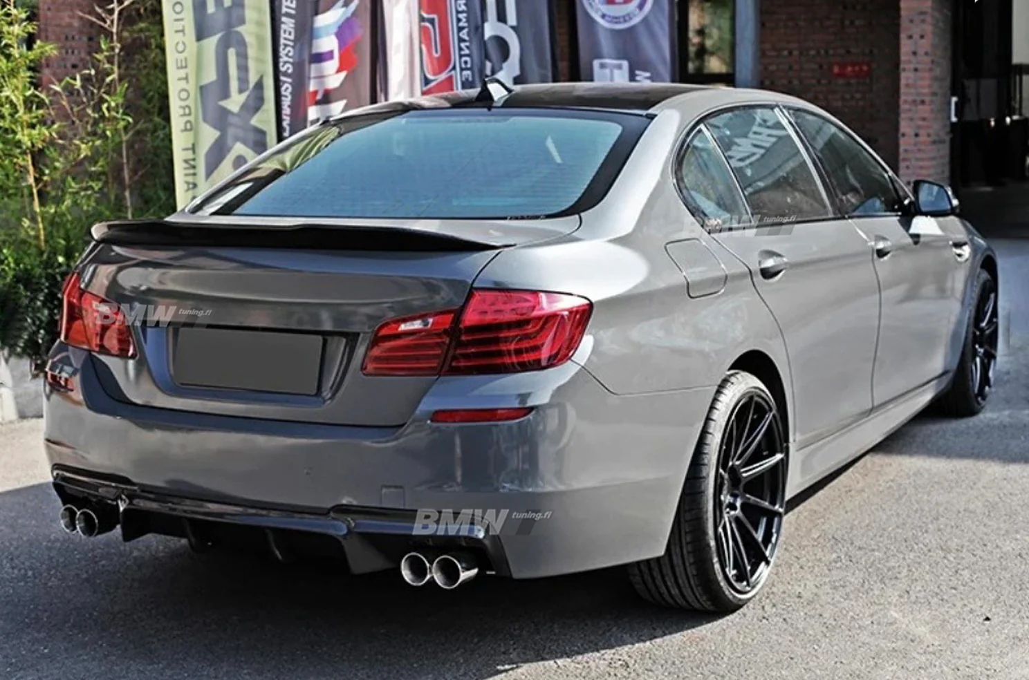 BMW F10, PSM takaspoileri kiiltävän musta - Image 4
