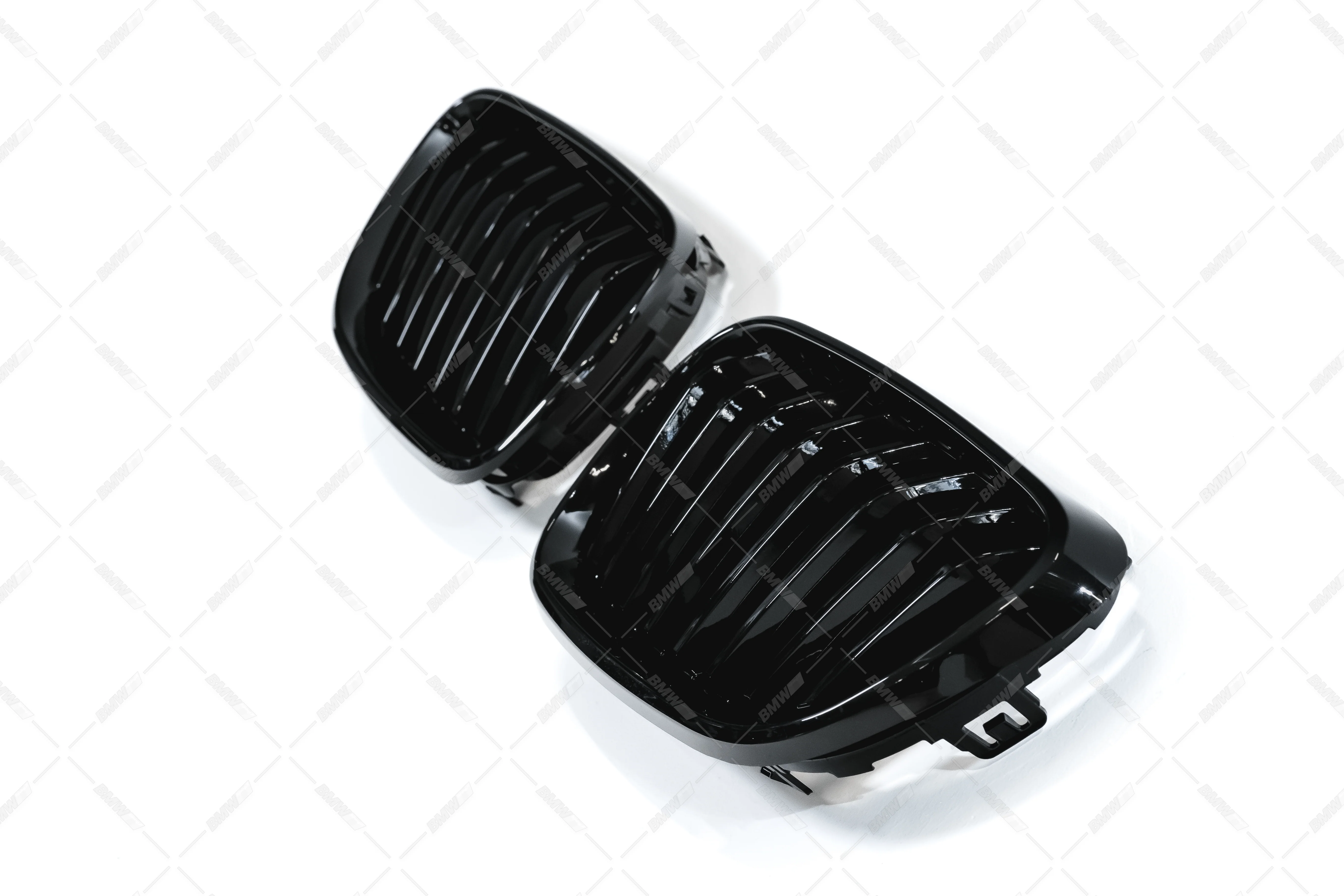BMW F22 F23, Single grill kiiltävän mustat munuaiset - Image 3