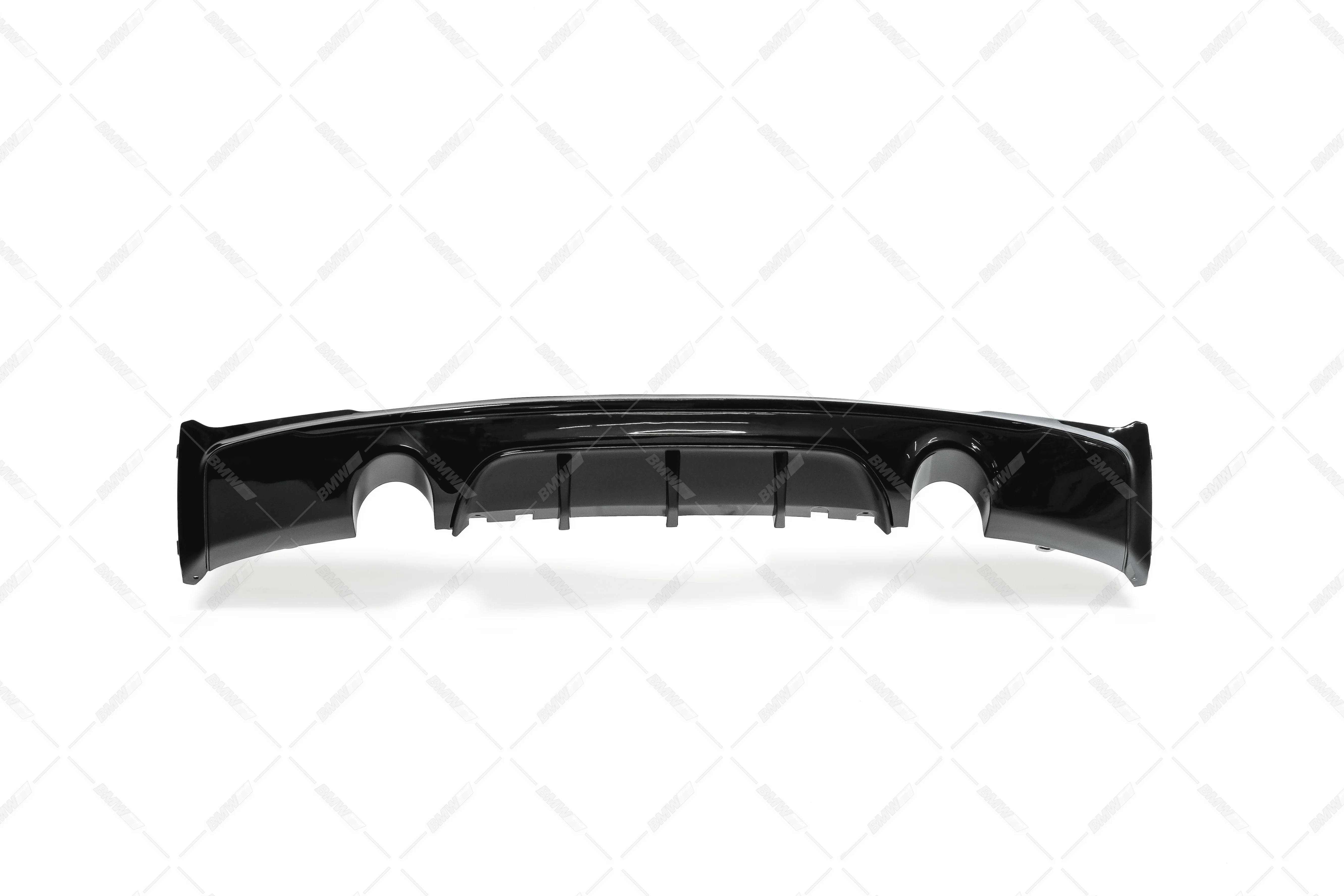 BMW F22 F23, M Performance look takapuskuriin diffuusori kiiltävän musta - Image 3
