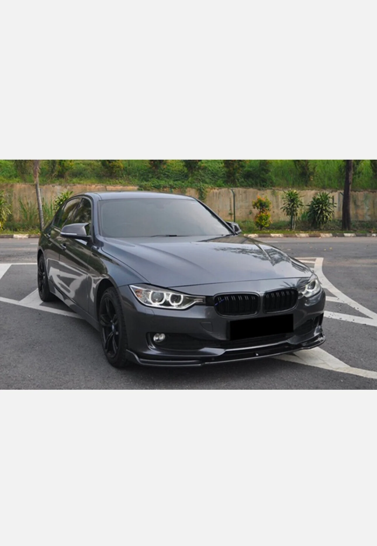 BMW F30 F31 LCI etupuskurin lippa kiiltävän musta vakio puskuriin - Image 4
