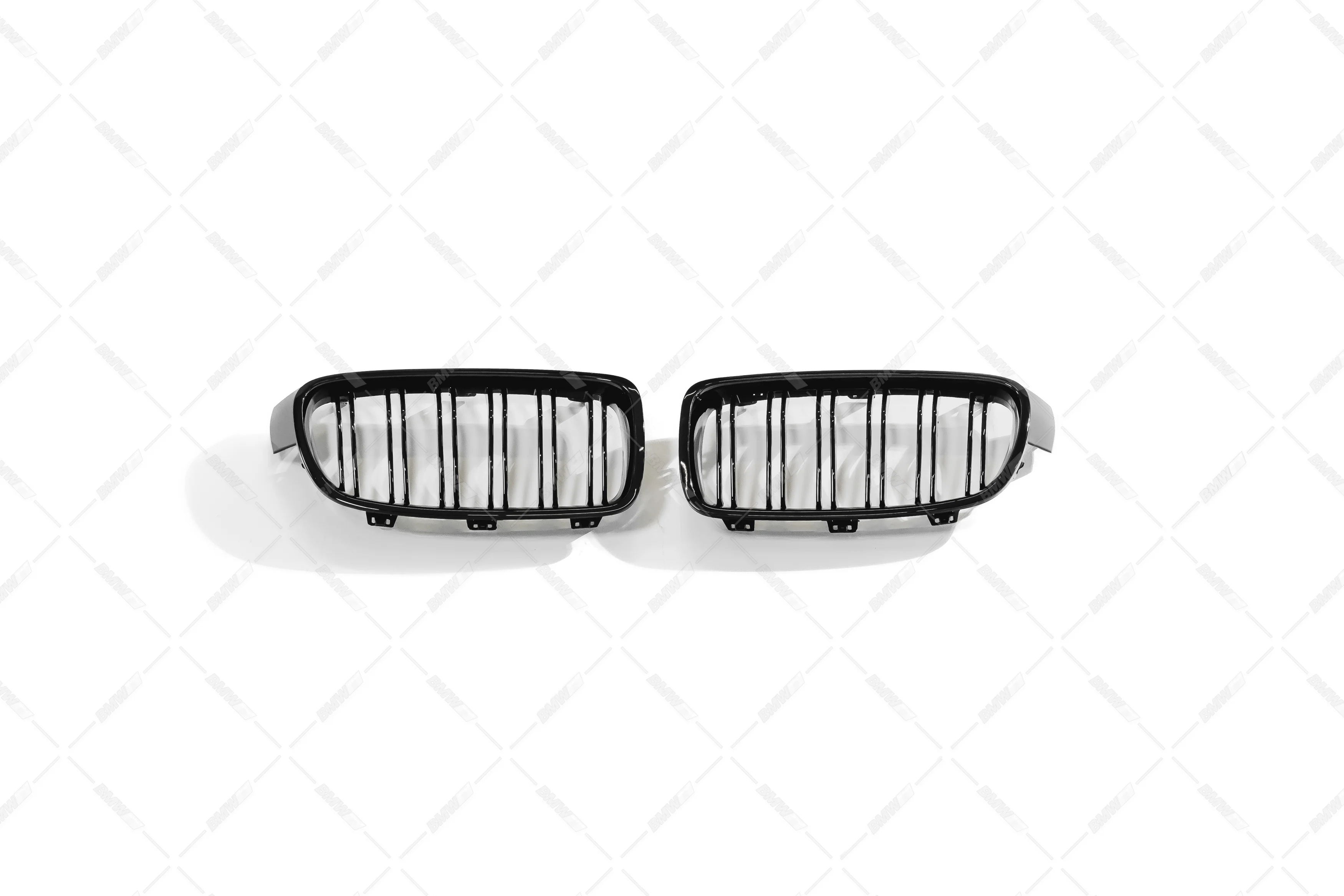 BMW F30 F31, M-look kiiltävän mustat munuaiset - Image 3