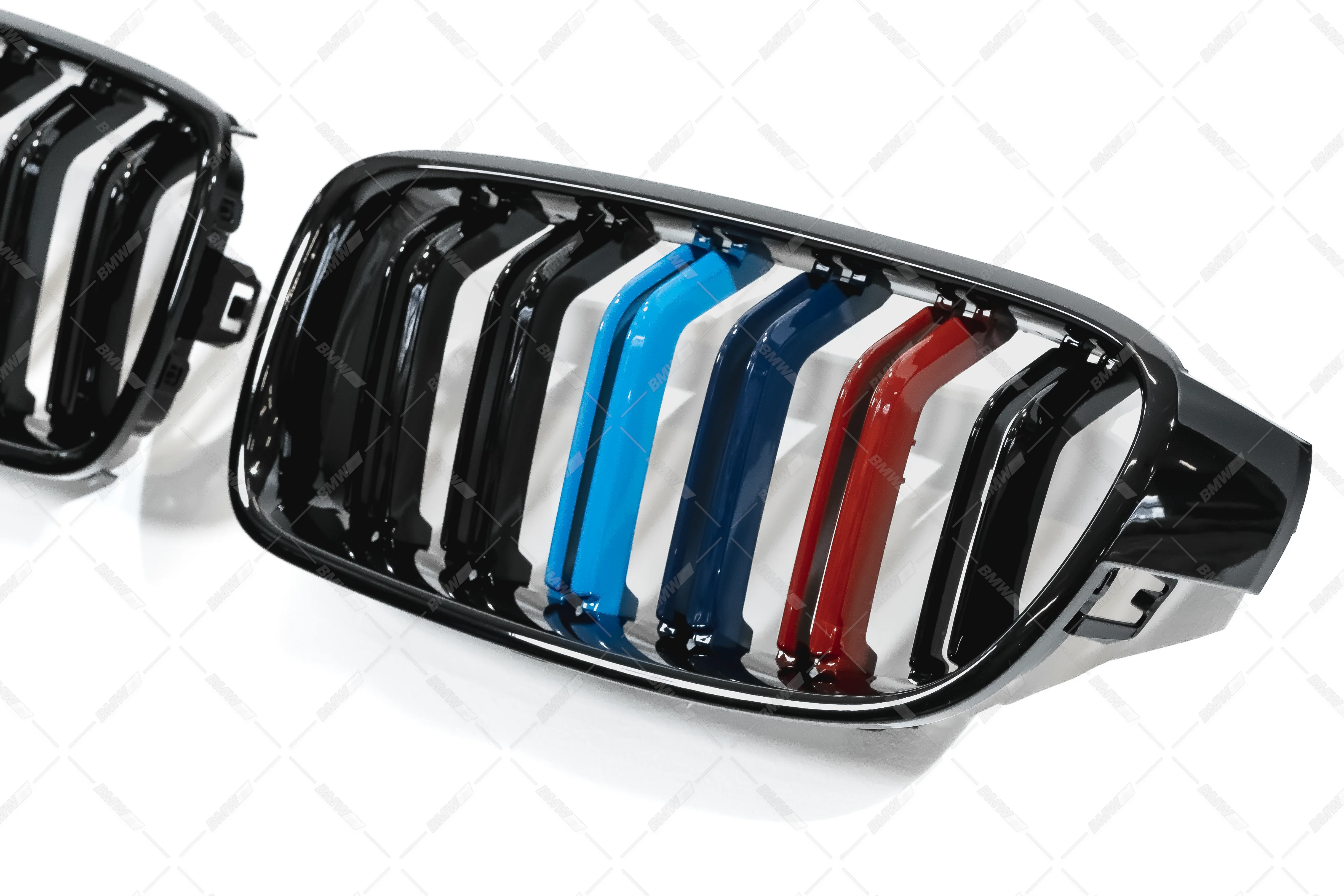 BMW F30 F31 , M-Look munuaiset M-color - Image 4