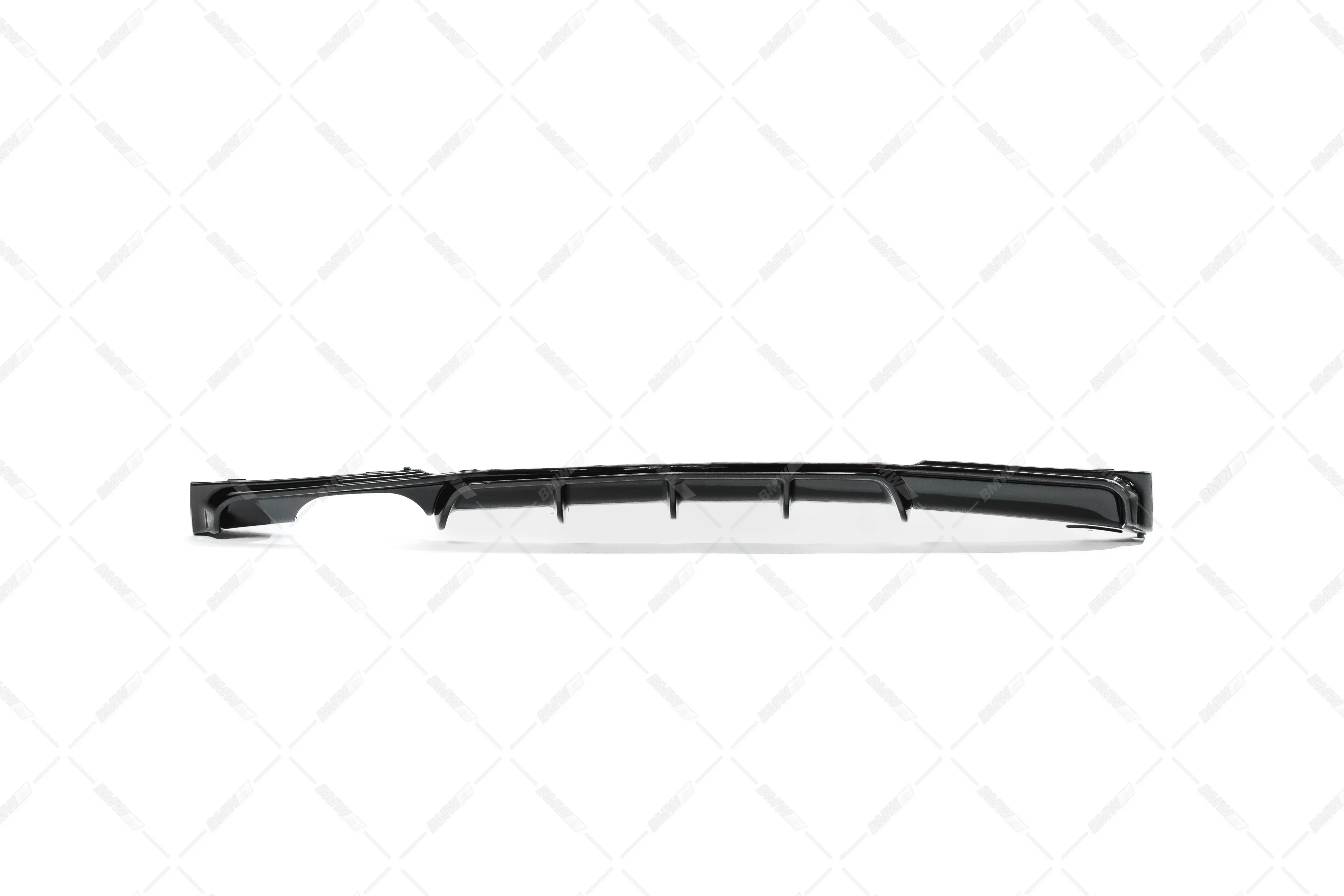 BMW F30 F31 M-Performance diffuusori M-Sport takapuskuriin, kiiltävän musta - Image 3