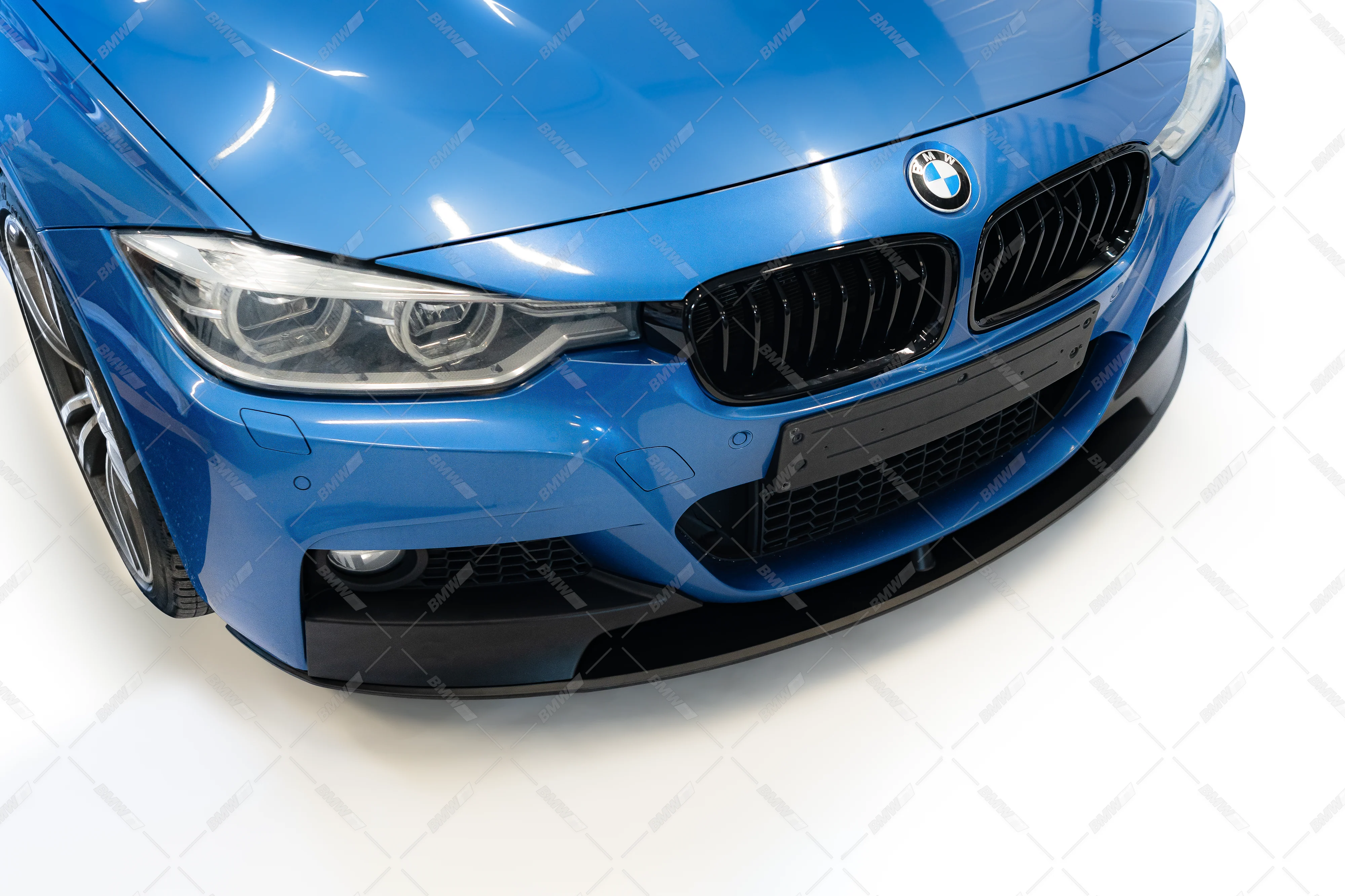 BMW F30 F31 M-performance etupuskurin lippa matta musta - Image 5