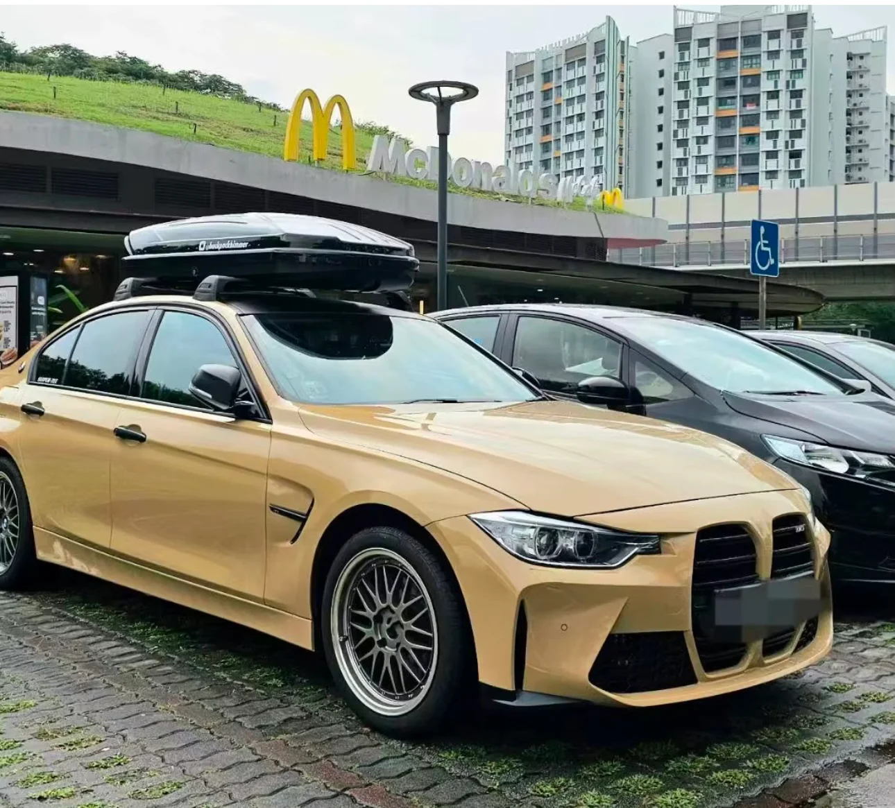 BMW F30 F31, M3 G-look etupuskuri - Image 4