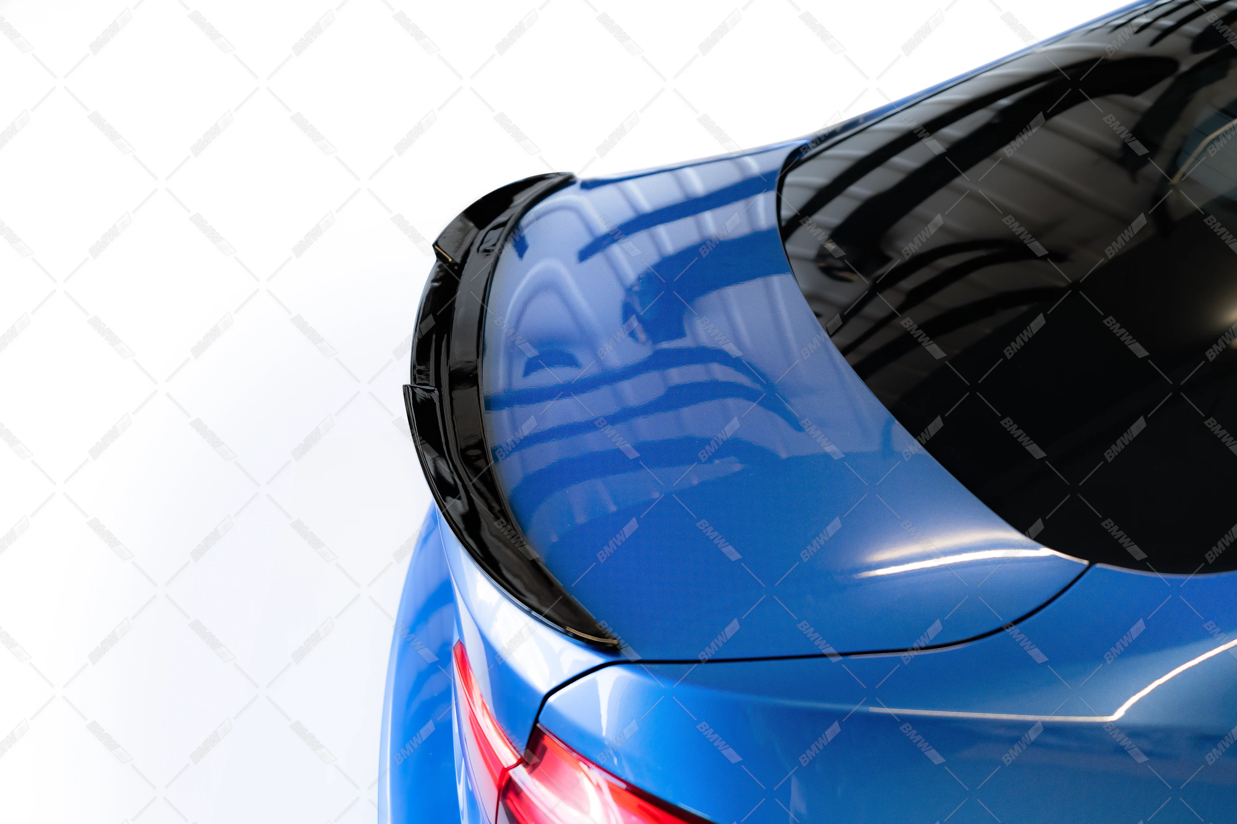 BMW F30 F80 M4-look takaspoileri kiiltävän musta - Image 8