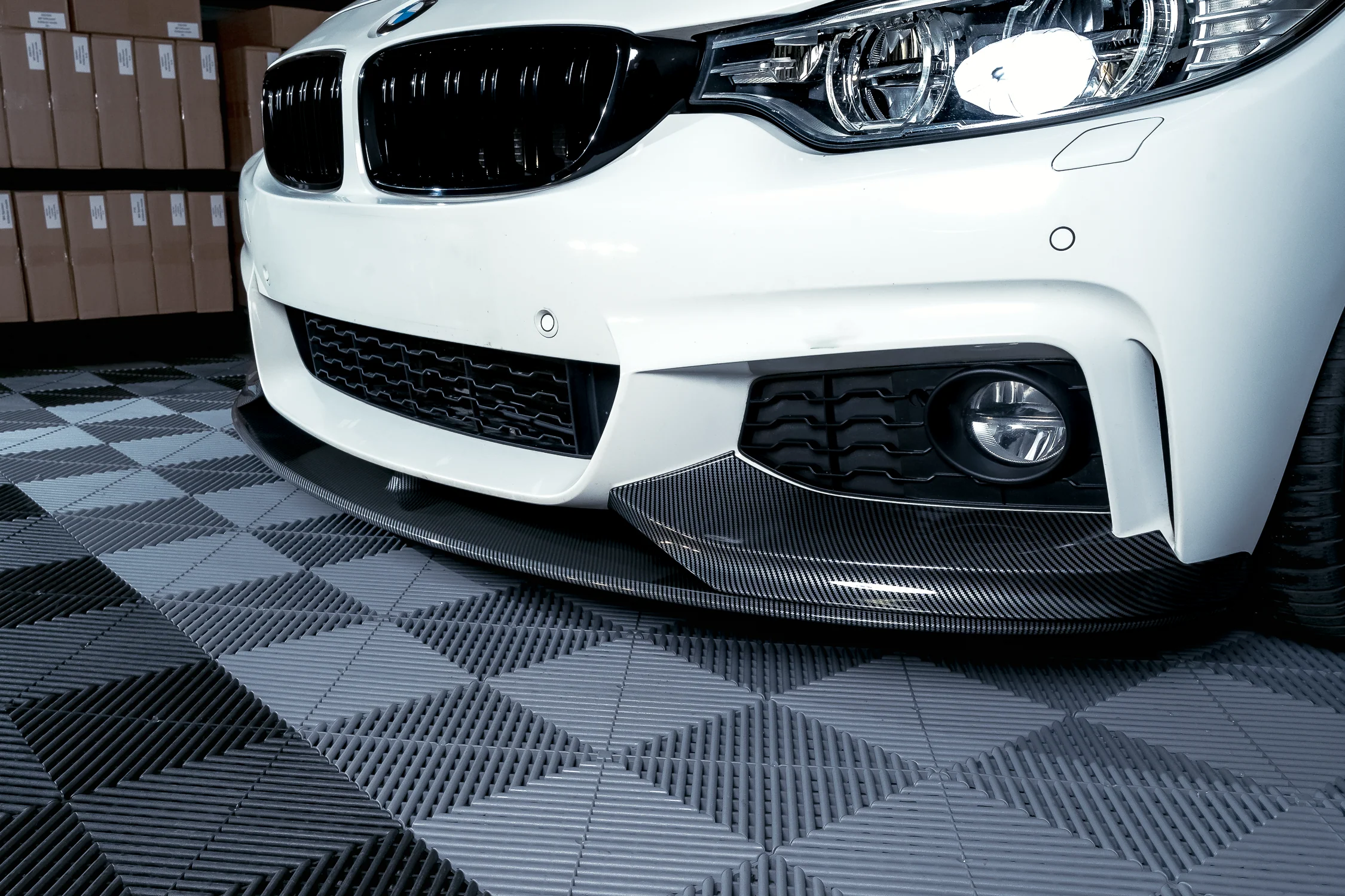 BMW F32 F33 F36 M-performance etupuskurin lippa carbon look - Image 7