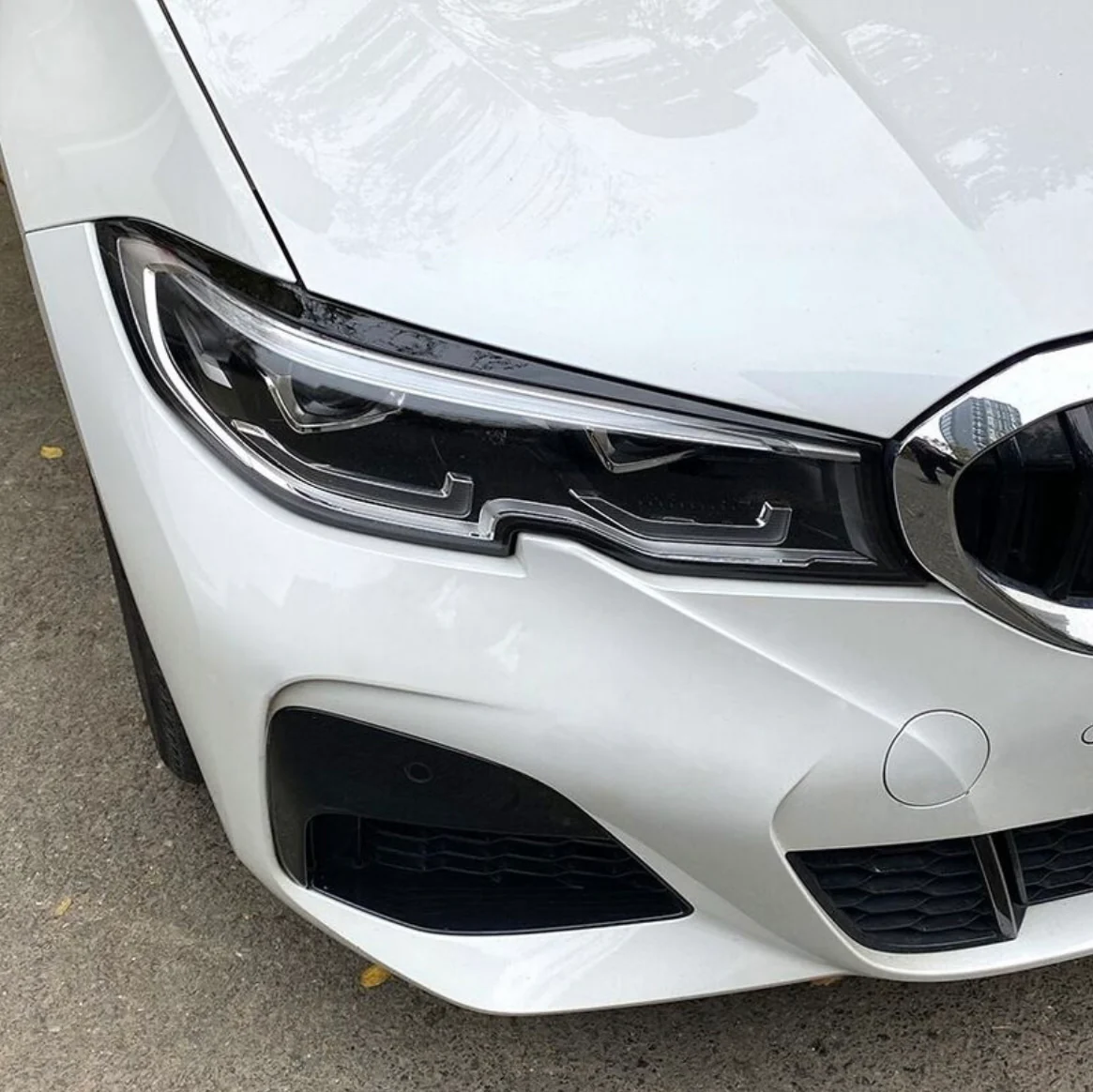 Bmw G20 G21 Kiiltävän mustat valoluomet - Image 2