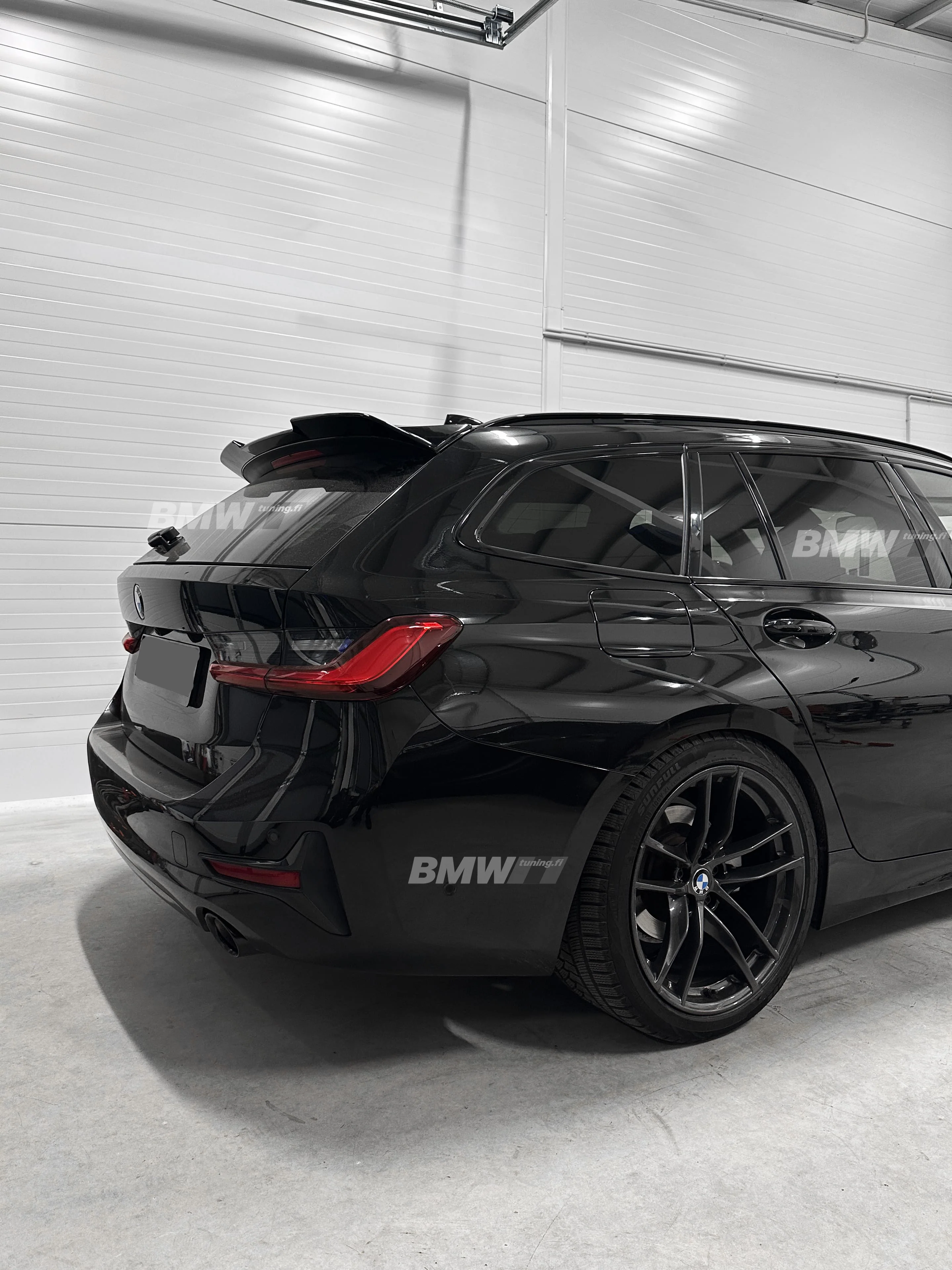 BMW G21 M-Performance Takaspoileri Kiiltävän Musta - Image 5
