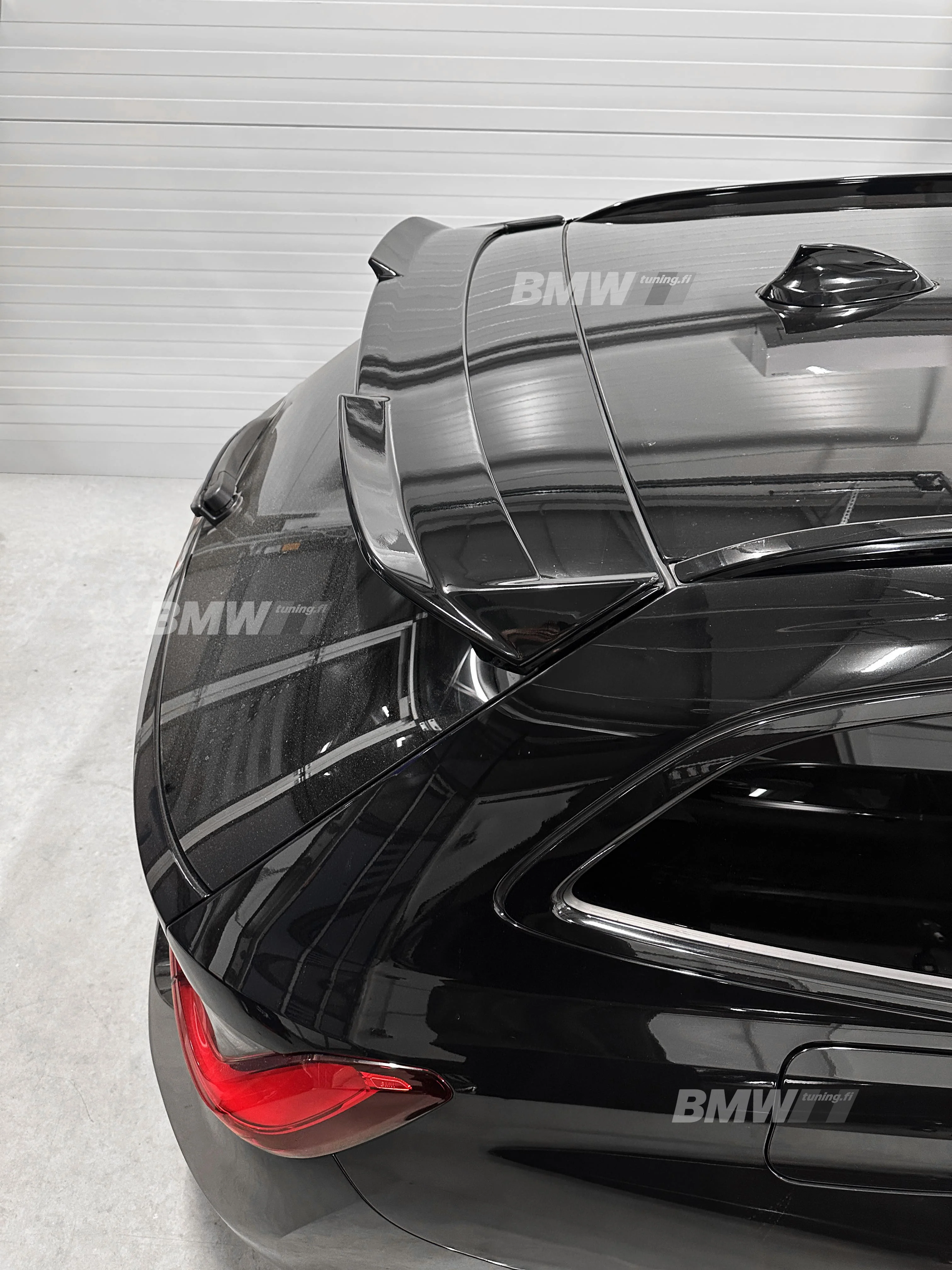 BMW G21 M-Performance Takaspoileri Kiiltävän Musta - Image 8