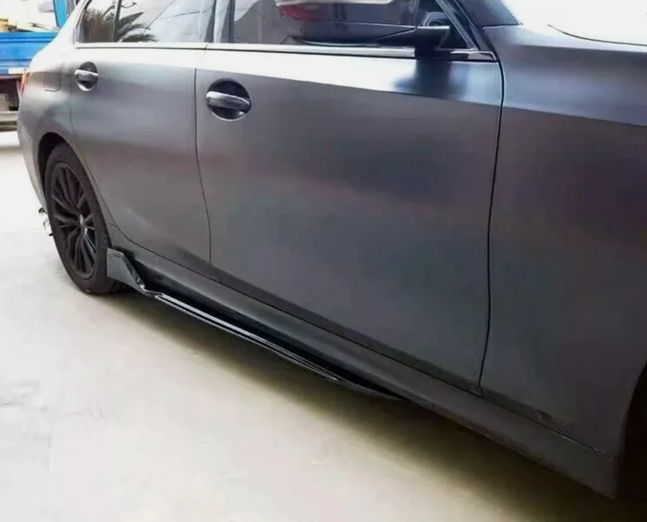 BMW G22 G23 G26 3D Sivuhelmojen Lisäosa Kiiltävän Musta - Image 3