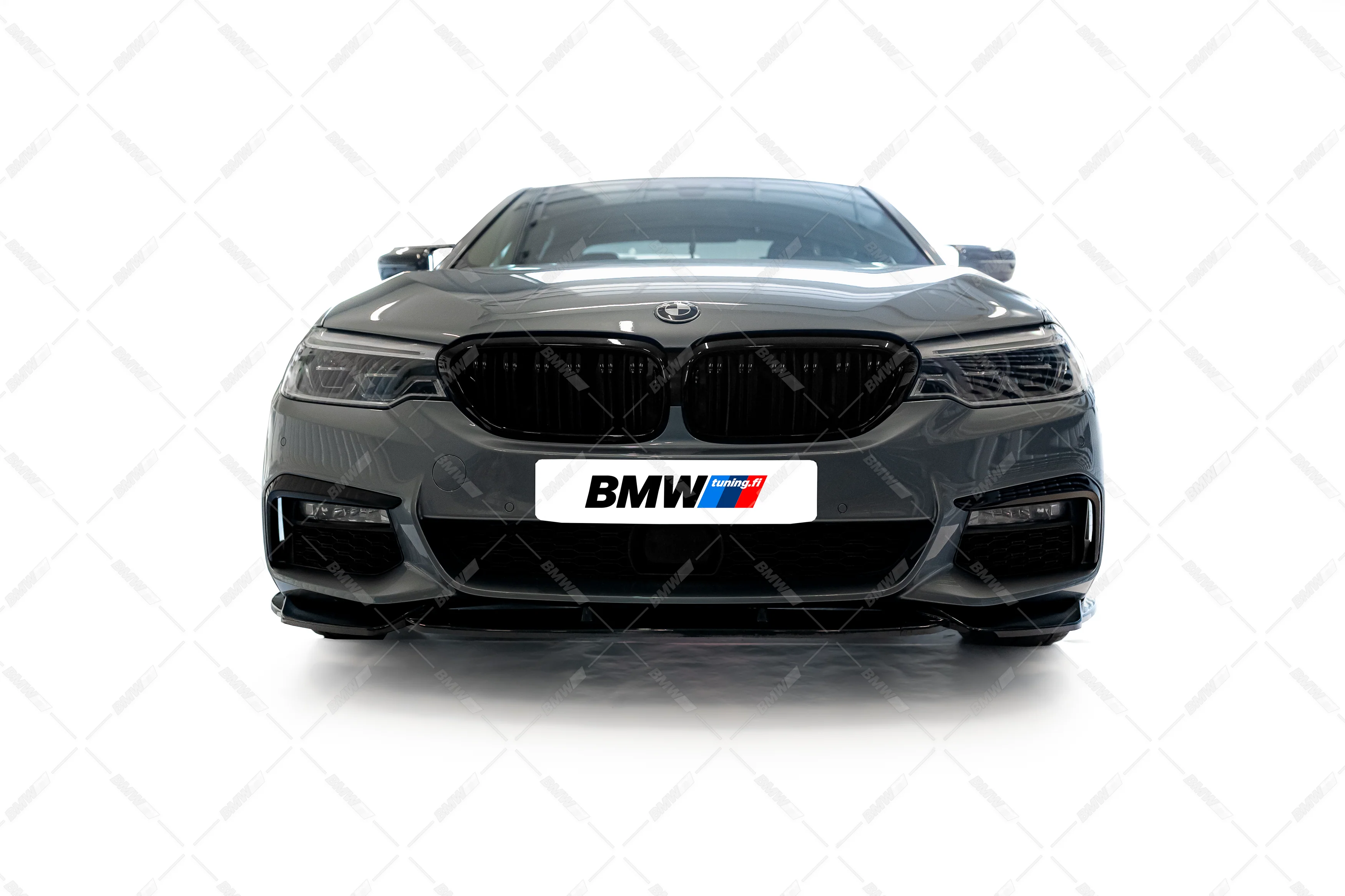 BMW G30 G31 , M5 look kiiltävän mustat munuaiset - Image 5