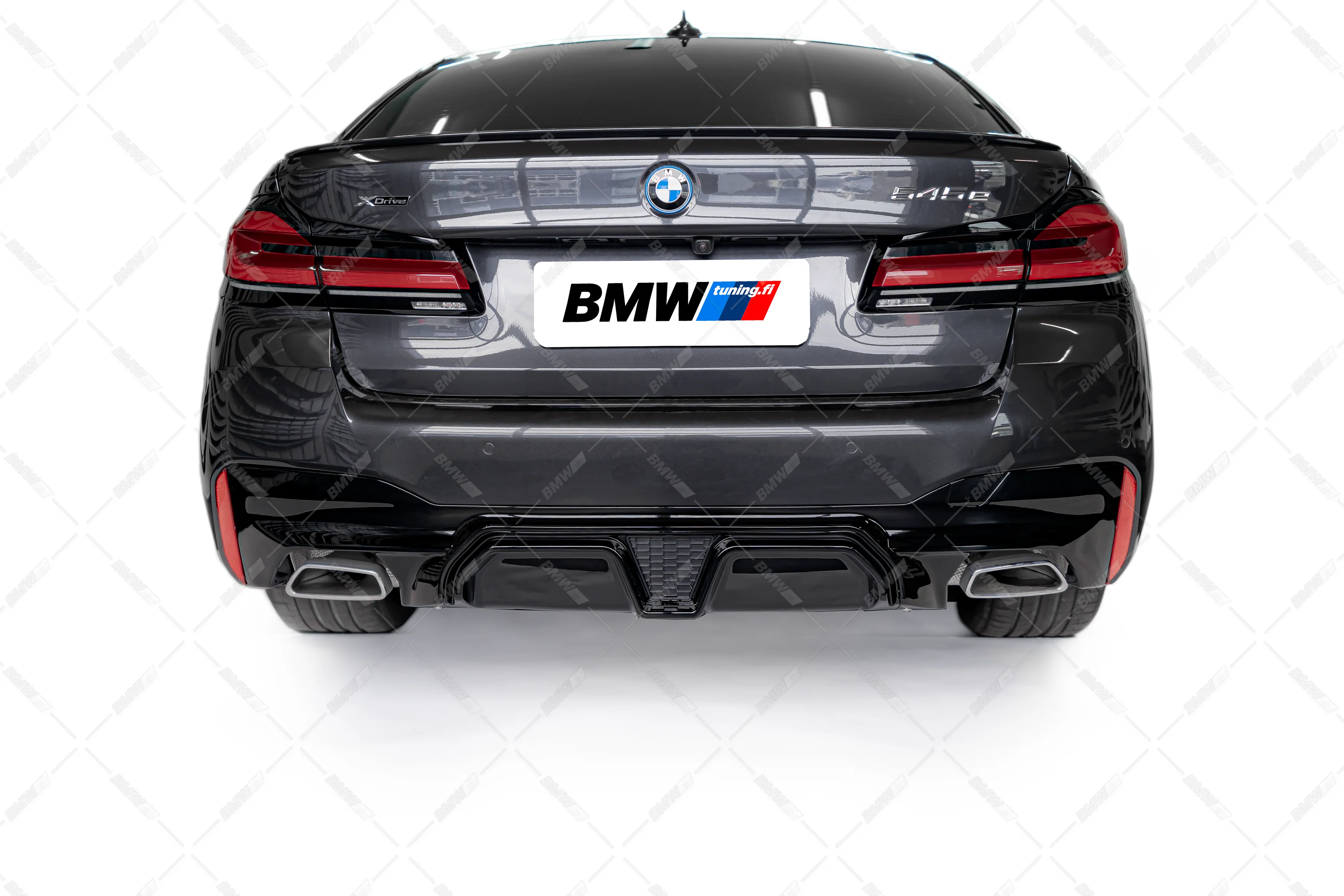BMW G30 G31, M5 CS takapuskurin diffuusori kiiltävän musta - Image 4