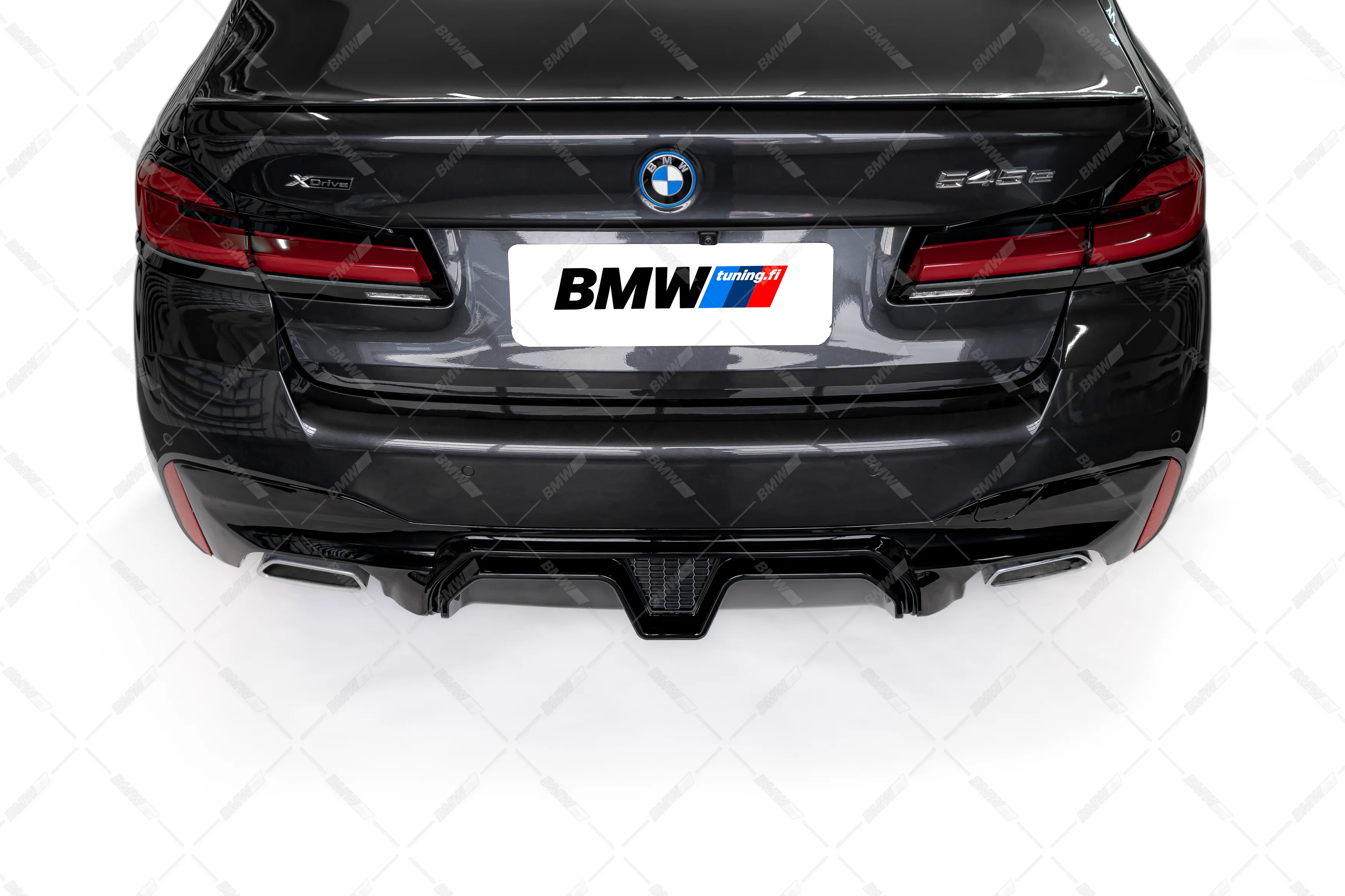 BMW G30 G31, M5 CS takapuskurin diffuusori kiiltävän musta - Image 5