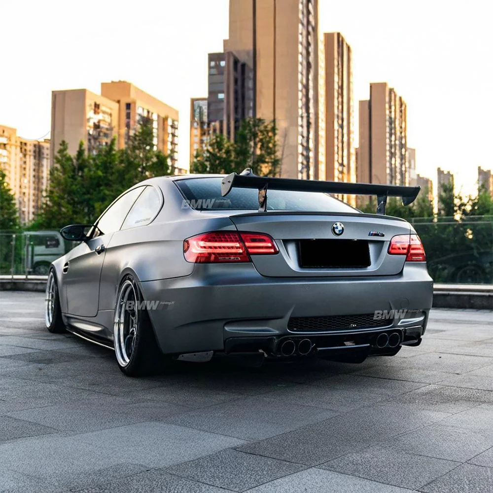 BMW GTS look Spoileri kiiltävän musta - Image 3