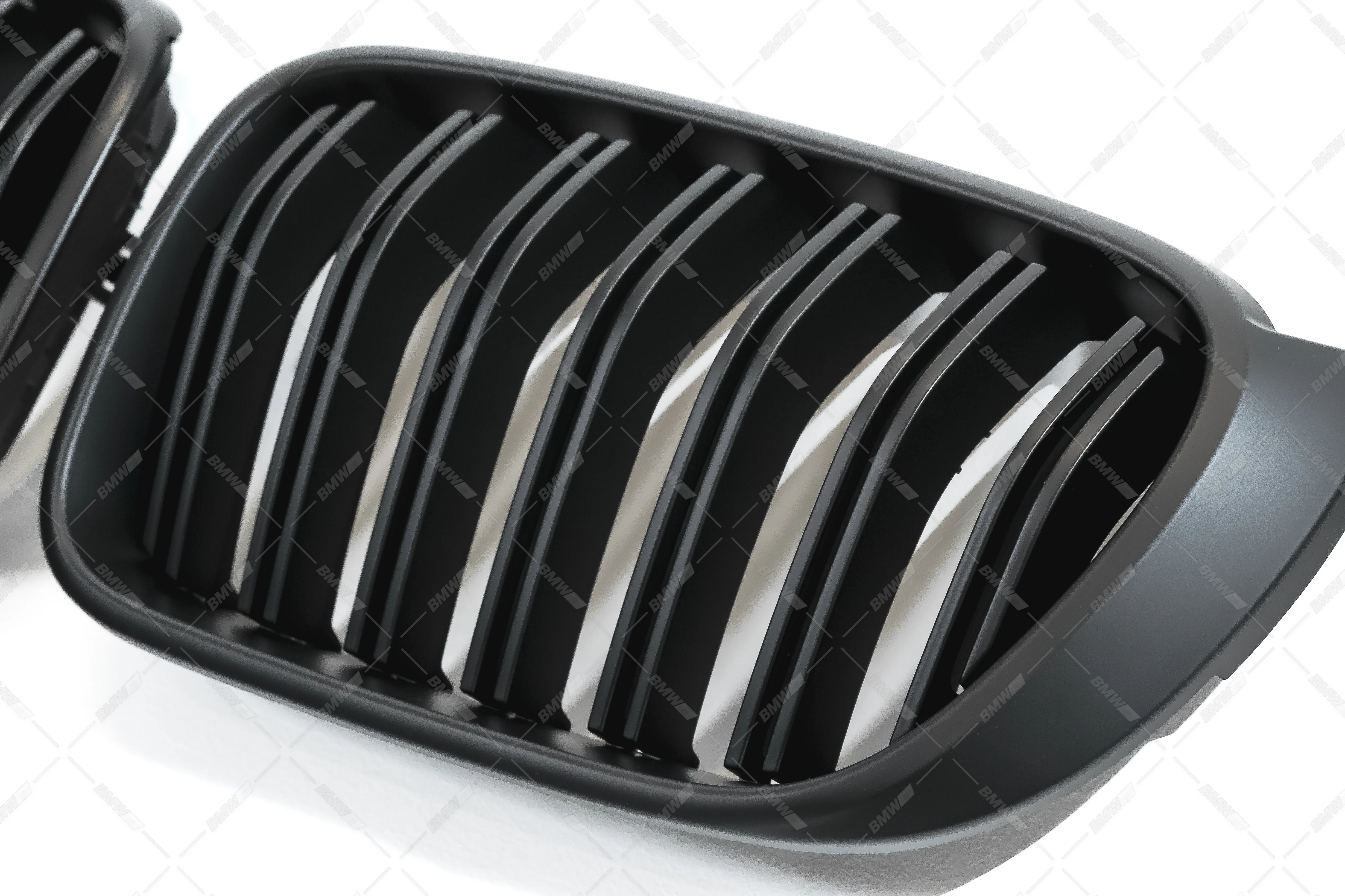 BMW X3 F25 LCI X4 F26, Matta mustat M-Look munuaiset - Image 3